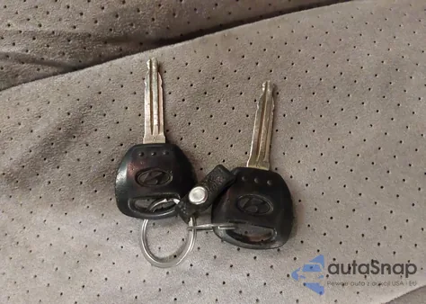 2008 Hyundai Entourage Gls/Limited z USA, uszkodzony, nr VIN KNDMC233186047346